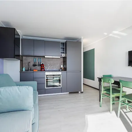 Bellaviste Trilocale Vista Mare * مينتون